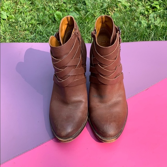 Lucky Brand Ankle Boots Size 9 - Picture 3 of 6